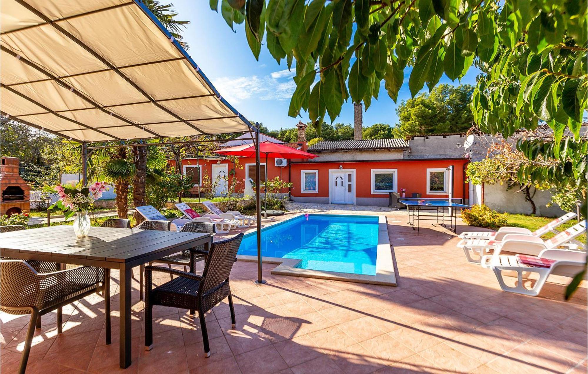 Holiday home Beautiful Home In Pula With Wifi *